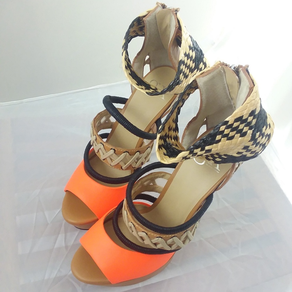 GX by Gwen Stefani Dreamy Strappy Heels, sz. 8